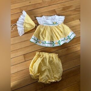 Vintage Little Bitty yellow floral‎ infant set